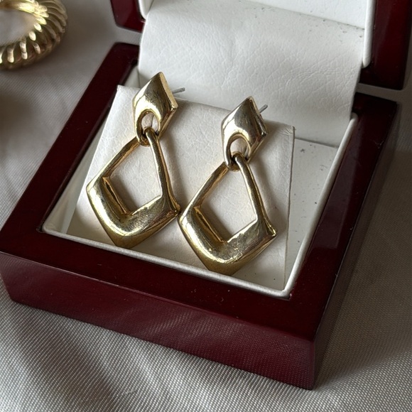 Vintage Gold Tone Textured Statement Earring Set Bow Button, Hoops & Drop Design - Picture 3 of 16